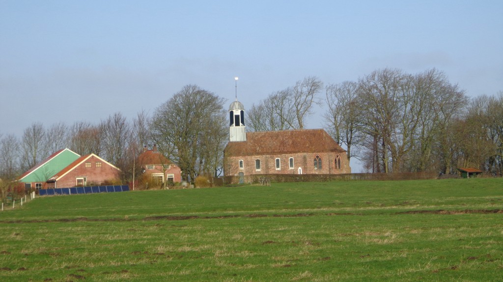 De wierde van Fransum in de verte