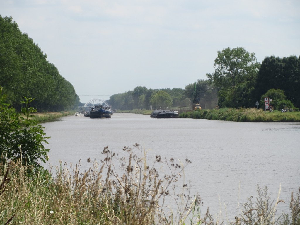 Van Starkenborghkanaal bij Dorkwerd