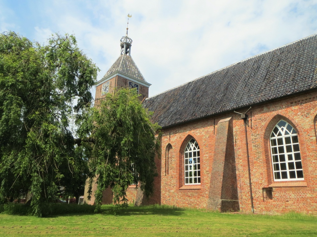 De kerktoren van Uithuizen heeft een zeemeermin als spits